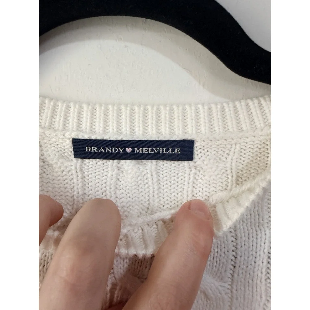 Brandy Melville White Cable Knit Sweater Large Cotton Blend Crew Neck